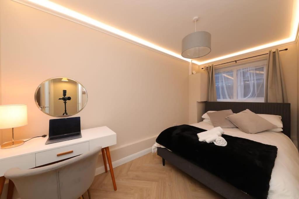 Riverside Serviced Apartments London Exterior photo