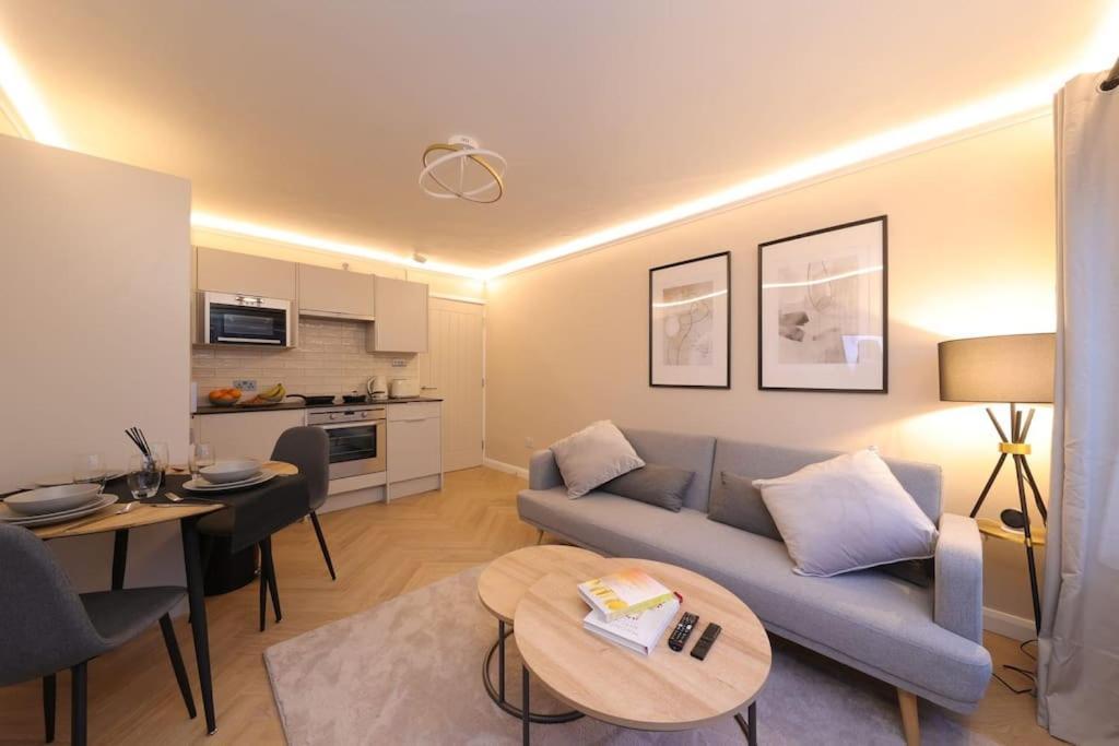 Riverside Serviced Apartments London Exterior photo